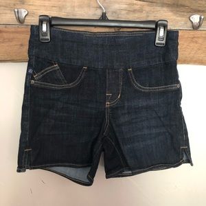 Rock & Republic Pull-on Jean shorts, size 6
